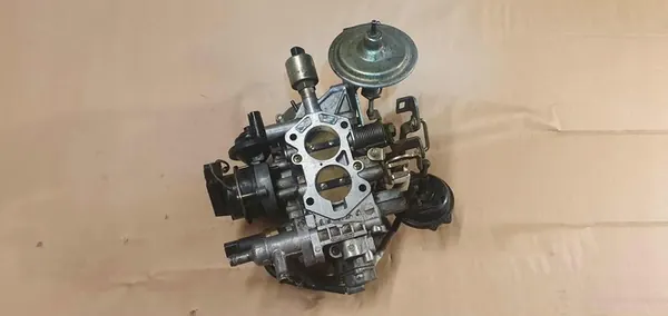 Carburateur PIERBURG 2B4 BMW 3 E30 image 2