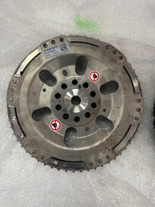Kit Volant Bimasse OEM 31473617 30644624 Volvo image 10