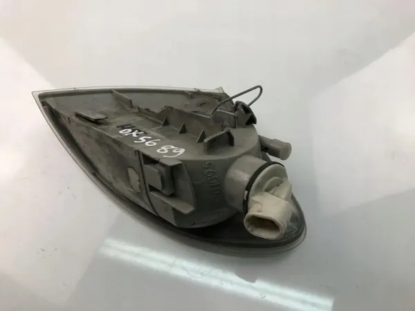 OEM 7700831467 Pisca Para-lama Esquerdo Renault Megane I image 4