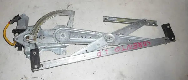 Mecanismo dianteiro esquerdo KIA Sorento I 02 824503E000 image 2