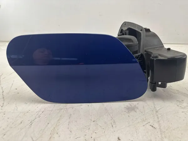 Volkswagen Golf VIII 2023 Bränsletanklock image 3