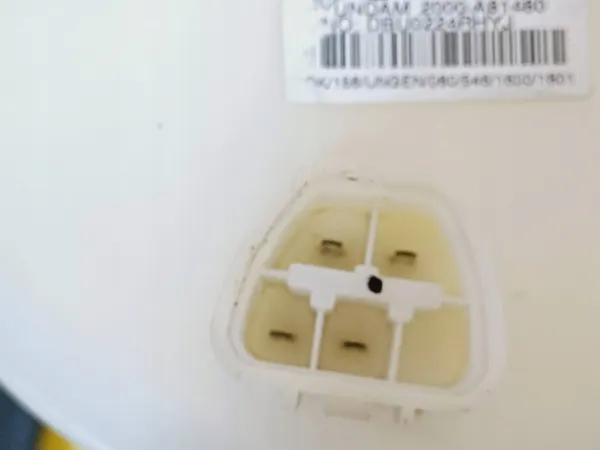 Bomba de Combustível Kia Carens III 2.0 16V 31110-1D000 image 4