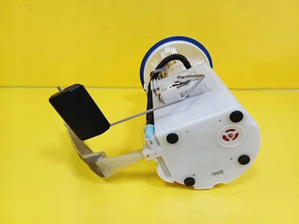 Bomba de Combustível Kia Carens III 2.0 16V 31110-1D000 image 8