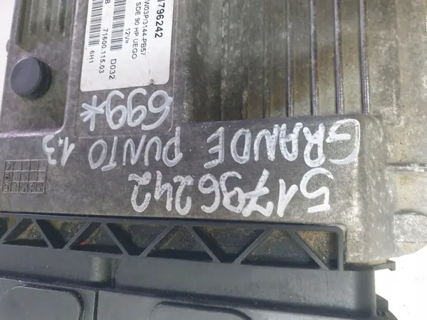 Unité de contrôle moteur Fiat Grande Punto image 4