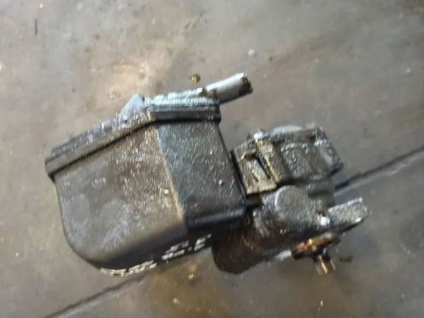 Bomba de direção assistida Saab 9-3 OE 12785125 image 4