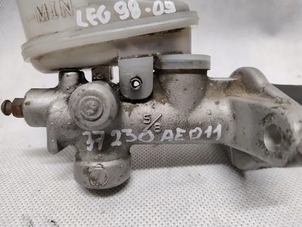 Bomba de embreagem SUBARU LEGACY 98-09 OE 37230AE011 image 2