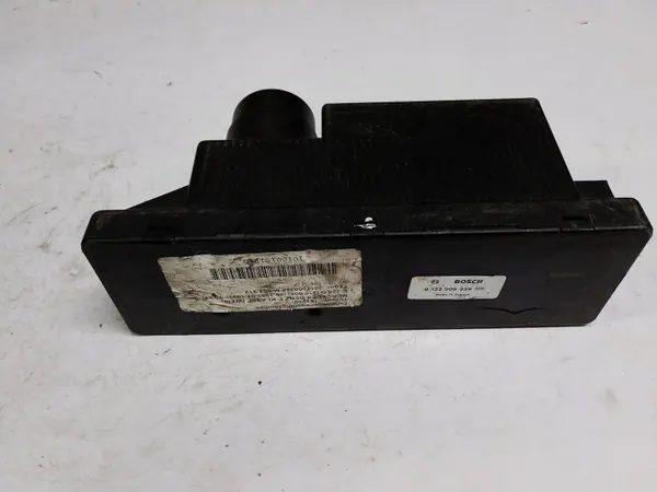 Pompe de verrouillage central Mercedes OEM 0132006339 image 4