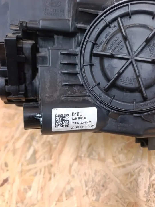 Farol esquerdo Hyundai Tucson III 2018 - OEM: MNJKO image 5