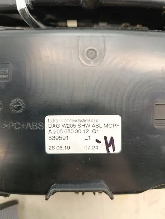 Pieza interior Mercedes-Benz GLC OEM A2056803012 image 5
