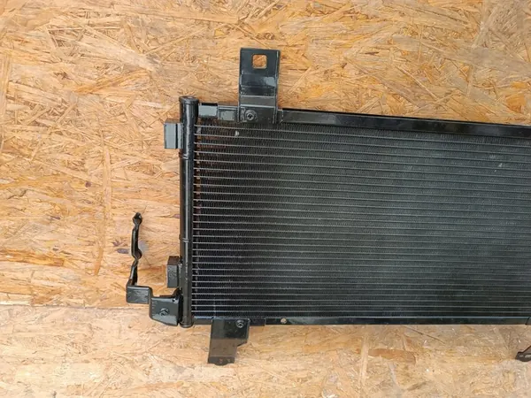 Mazda OE GJ6A-61480-A Ilmastointikondensaattori image 8