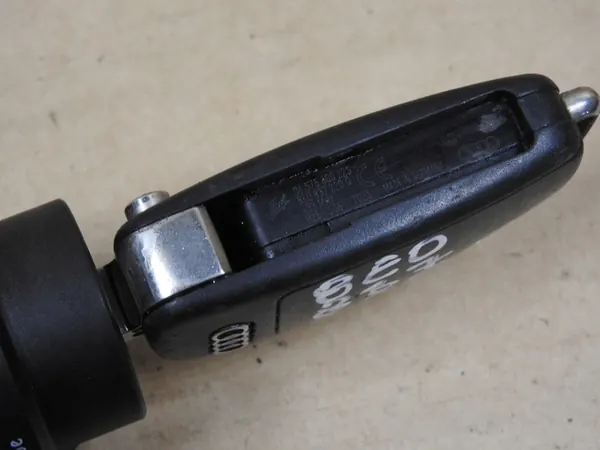 Chave de ignição AUDI A4 B7 4B0905851N 8E0837220Q image 4