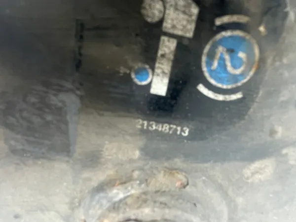 Volvo ilmasäiliö OEM 21348713 FM4 2013-2021 image 3