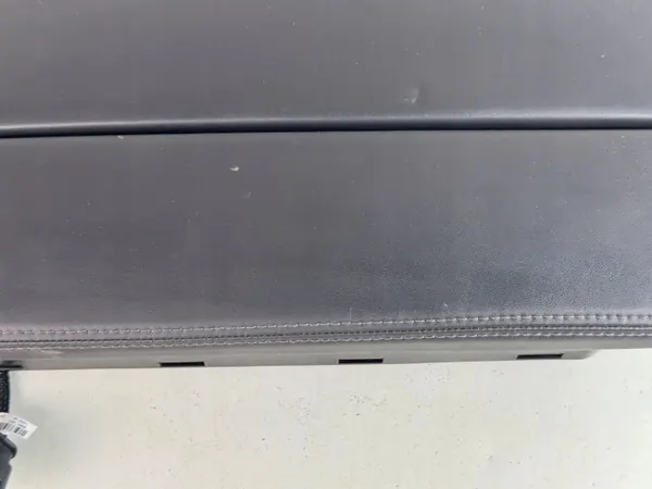 Console armsteun Citroen DS7 Crossback OEM 9810060277 image 4
