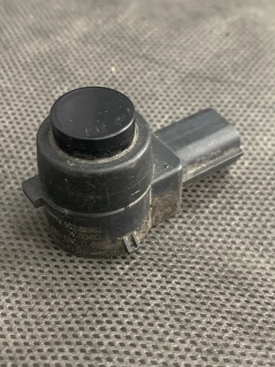 Sensore di parcheggio Tesla Model S image 3