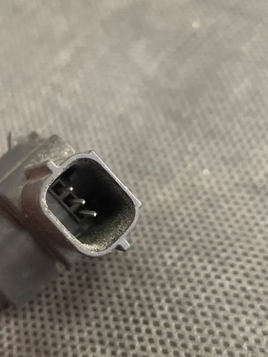 Sensore di parcheggio Tesla Model S image 8