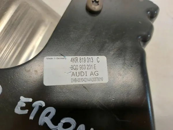 Lämpövaihdin Audi Q8 E-TRON OEM 4kr819013c image 5