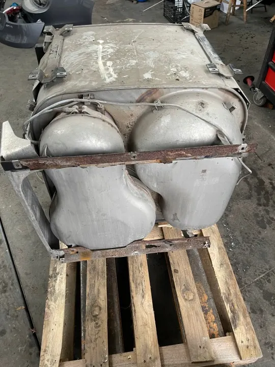 MAN TGX Euro 6 Katalysator OEM 81151036131 image 4
