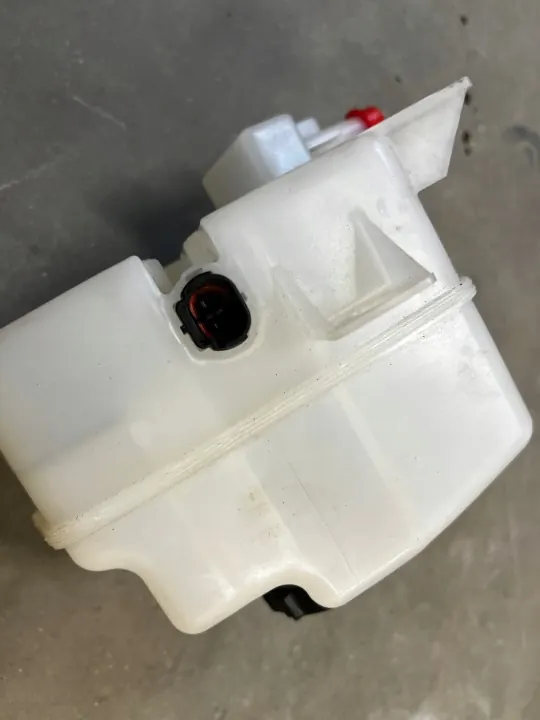 Bremsflüssigkeitsbehälter OEM 2-40400 für Lexus RX 450H image 5