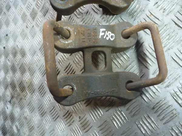 Fjäderfäste Ford F150 2015- OEM 7l34-5798-aa image 3