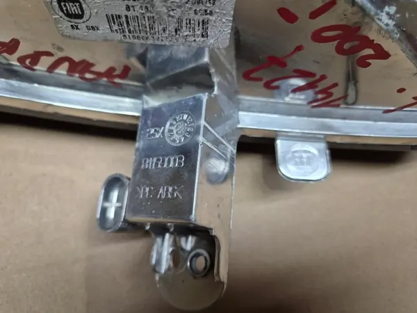 Farol esquerdo Fiat Panda 3 CROSS 2012-2022 image 7