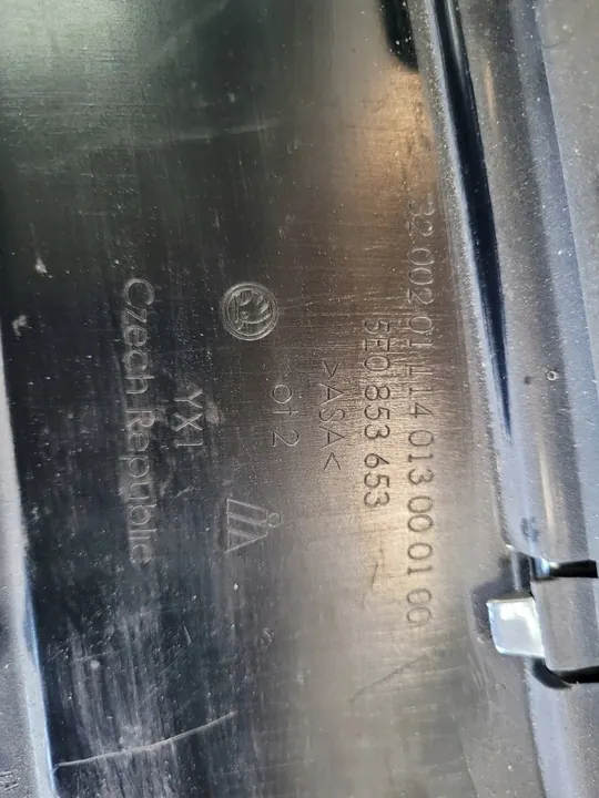 Skoda OE Grille Front 5E0853653 image 6