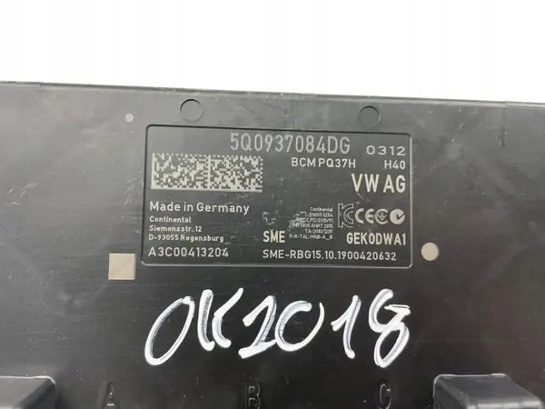 Module Confort VW OEM 5Q0937084DG pour Golf VII image 4