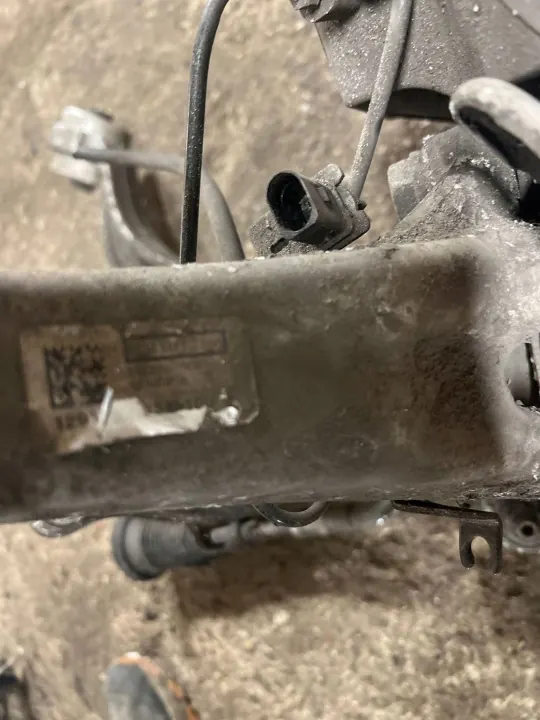 Pivot avant gauche Audi Q5 80A OEM 80A407559 image 4