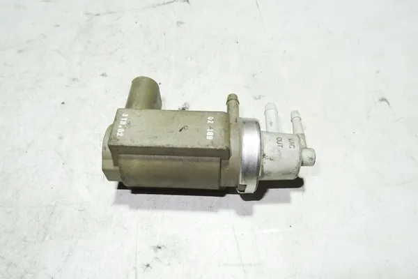 Válvula eletromagnética AUDI A6 2.5L diesel 059906627C image 2