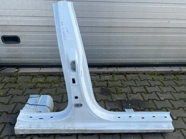 Pilar de soleira direito KIA CEED III Peça OEM image 2