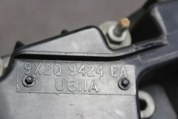Land Rover Venttiilikansi Vasen OEM 9X2Q9424EA image 4