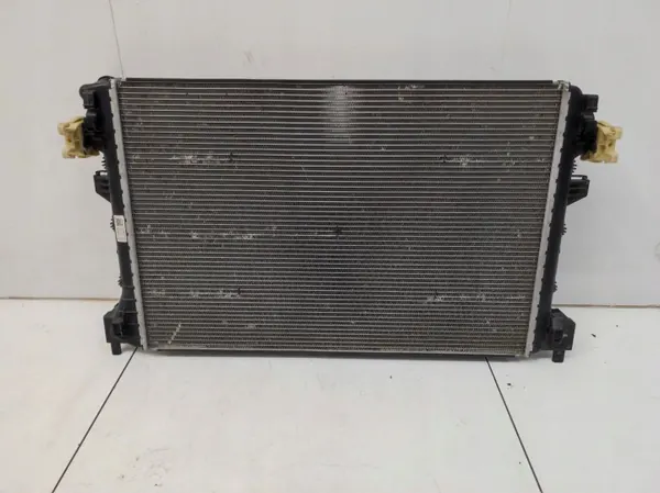 Radiateur d'eau Volkswagen OE 5Q0121251GG - Occasion image 4