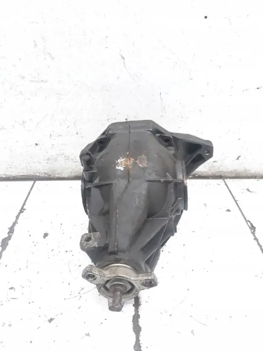 Mercedes-Benz takadifferentiaali OEM A2093510205 image 2
