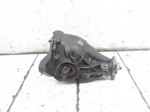 Mercedes-Benz takadifferentiaali OEM A2093510205 image 3