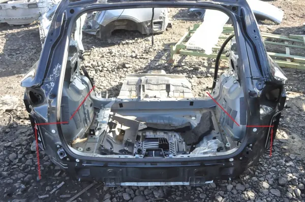 Para-choques traseiro Volvo XC40 OEM DUFVBKFD - Usado image 2