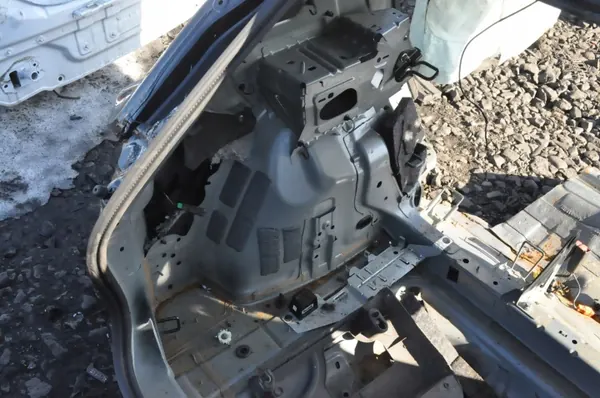 Para-choques traseiro Volvo XC40 OEM DUFVBKFD - Usado image 4