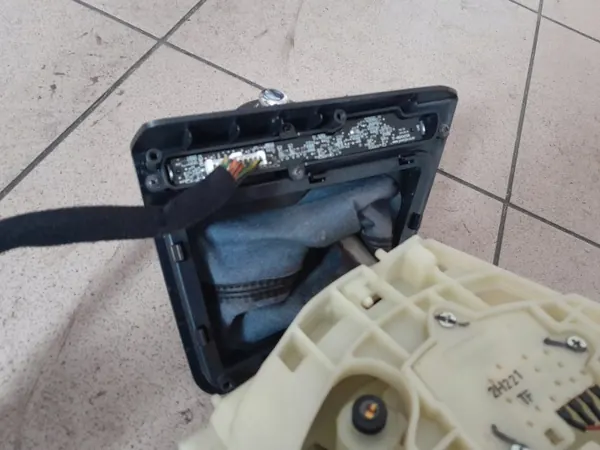 Kia Optima 2012 A/T Versnellingspook OEM WYBIERAKA image 4