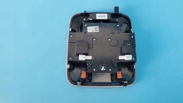 Luz de techo Chery Omoda 5 OEM 605000614AA 605001819AA image 10