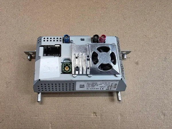 Ford Kuga navigointinäyttö OEM F1BT-18B955-DB image 4