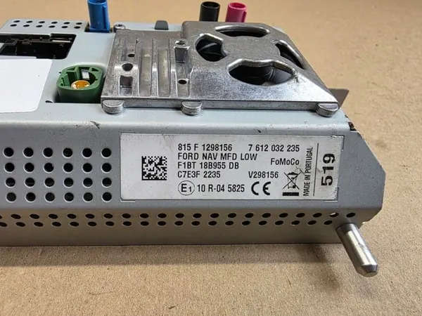 Ford Kuga navigointinäyttö OEM F1BT-18B955-DB image 5