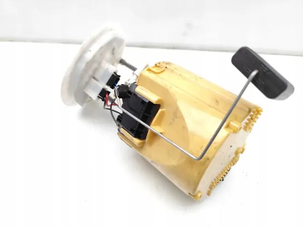 Mercedes-Benz Bränslepump OEM A2124700194 - Begagnad image 4