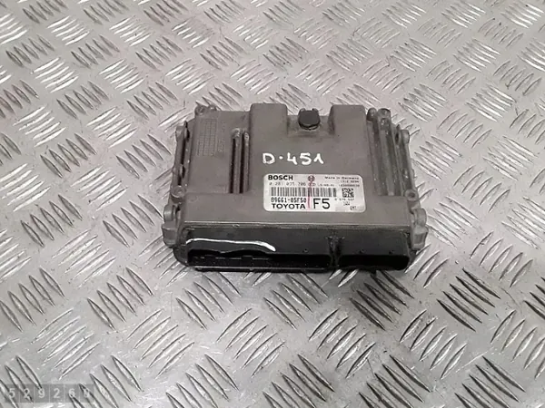 2015 Toyota Avensis ECU 8966105F50 1600TD Käytetty image 2