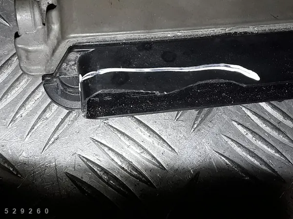 2015 Toyota Avensis ECU 8966105F50 1600TD Käytetty image 3