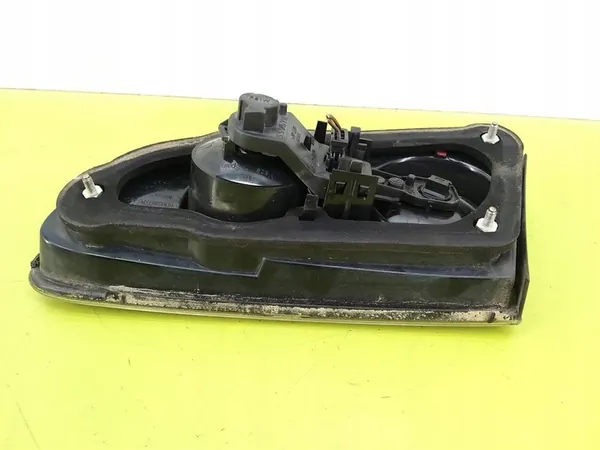 Luz trasera izquierda para Seat Cordoba II 2002-2010 image 5