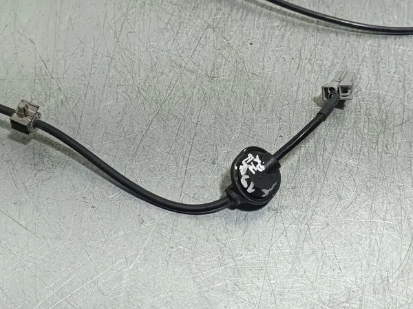 Subaru ABS pyörän nopeusanturi OEM FBZ26317 image 5