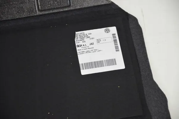 Gebrauchte Kofferraumteppichmatte OEM 3G5863463M für Volkswagen image 4