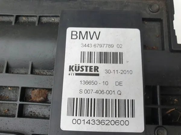 BMW F01 Käsijarrumekanismi OEM 6797789 - Käytetty image 4