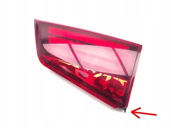 Mitsubishi Outlander Bakluckslampa Höger 2015 image 4