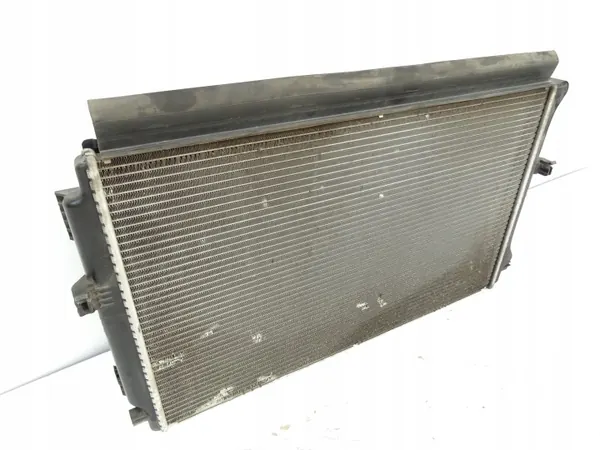 Radiateur d'eau OEM 5Q0121251GD & Ventilateur Passat B8 image 3