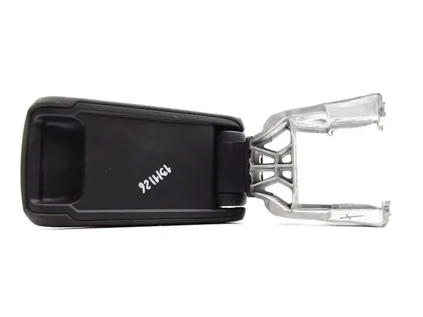 Reposabrazos Audi A3 8V OEM 8V0864283A - Usado image 8