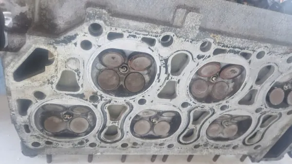 Cabeza VW Transporter T4 2.8 B VR6 image 7